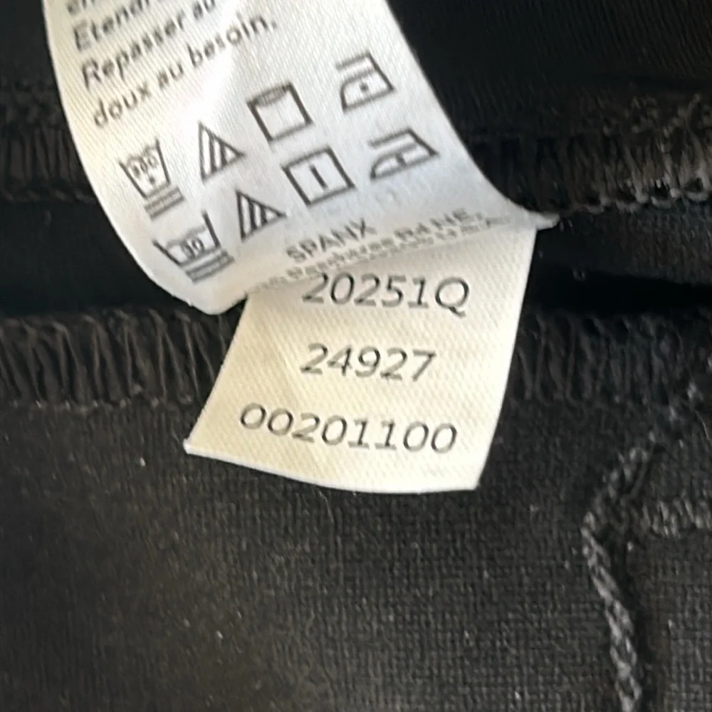 SPANX The Perfect Black Pant, Ankle Backseam Skinny size small 20251Q